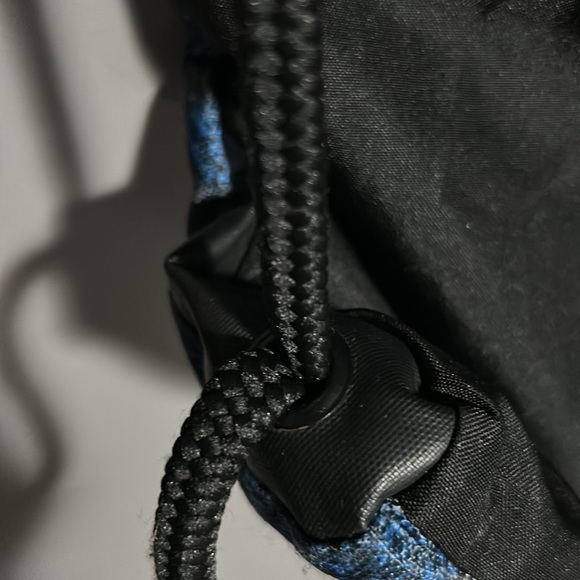 ADIDAS blue camo bag knapsack bike bag - Picture 7 of 13